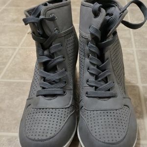 Gray Size 11 Womens Shoes